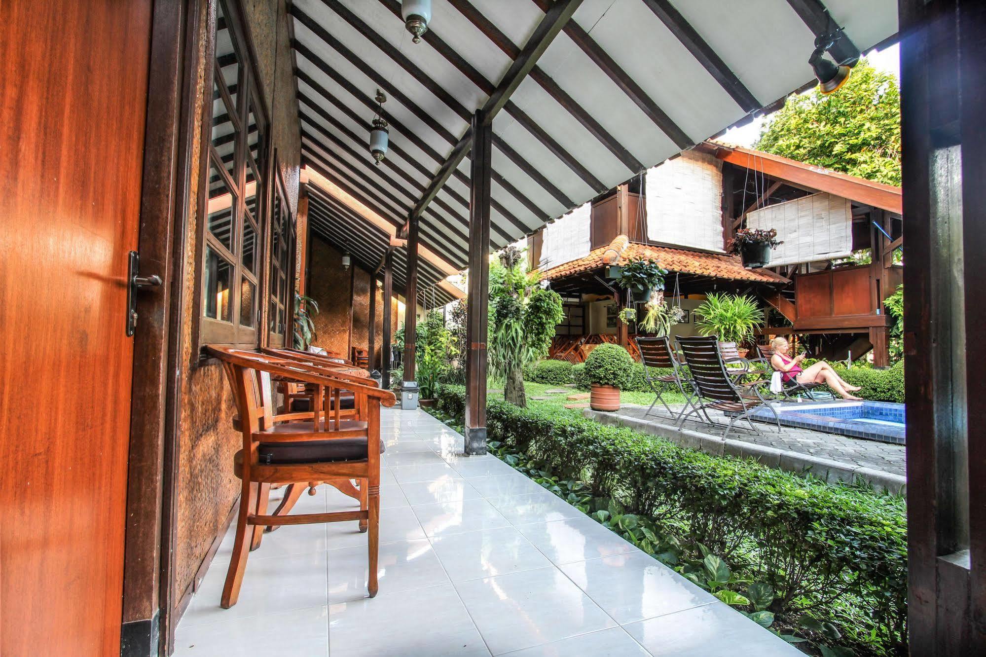 יוגיאקרטה Delta Homestay מראה חיצוני תמונה
