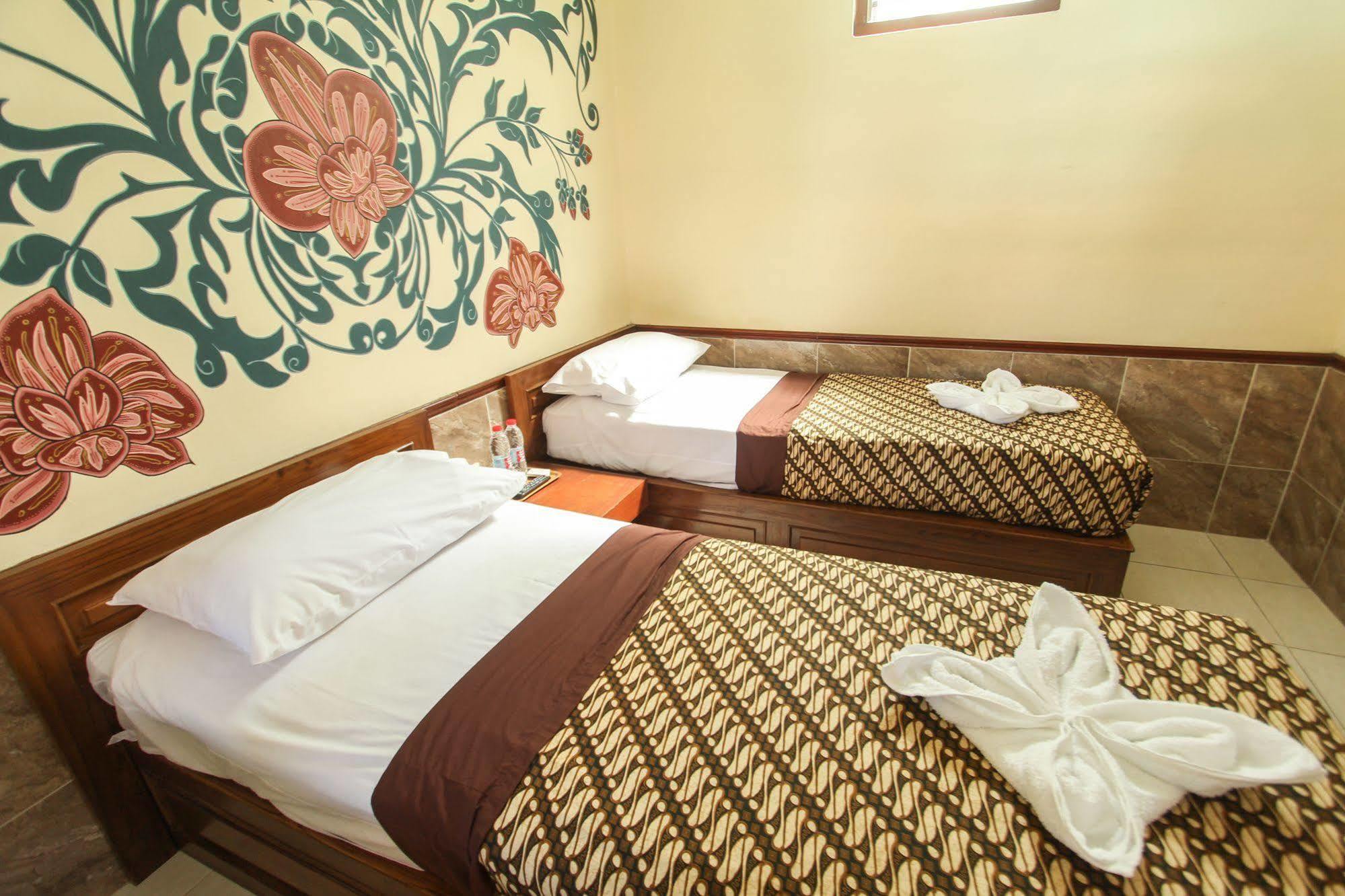 יוגיאקרטה Delta Homestay מראה חיצוני תמונה